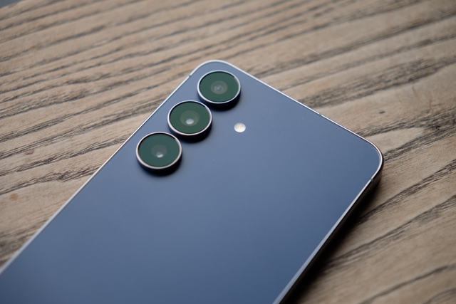 Xiaomi 15T, Samsung Galaxy S25 FE hay iPhone 16e: “Ông trùm” tầm giá 15 triệu thật sự là ai?- Ảnh 6. Xiaomi 15T, Samsung Galaxy S25 FE hay iPhone 16e: “Ông trùm” tầm giá 15 triệu thật sự là ai?- Ảnh 6.