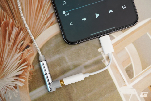 Chỉ là cái dongle 3.5mm để nghe nhạc cũng "thượng vàng, hạ cám": Dongle Apple 300 nghìn khác gì loại cao cấp giá hơn 3 triệu?- Ảnh 4.