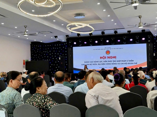 Nâng cao nhận thức về trợ giúp pháp lý điểm cho cán bộ cơ sở, đại diện cộng đồng và các chi hội đoàn thể tại Quảng Ninh- Ảnh 1. Nâng cao nhận thức về trợ giúp pháp lý điểm cho cán bộ cơ sở, đại diện cộng đồng và các chi hội đoàn thể tại Quảng Ninh- Ảnh 1.