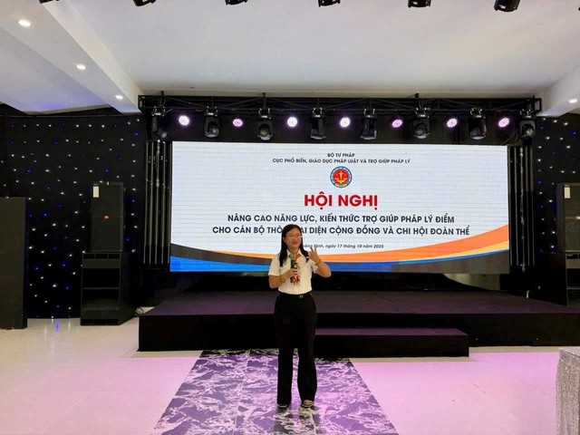 Nâng cao nhận thức về trợ giúp pháp lý điểm cho cán bộ cơ sở, đại diện cộng đồng và các chi hội đoàn thể tại Quảng Ninh- Ảnh 2. Nâng cao nhận thức về trợ giúp pháp lý điểm cho cán bộ cơ sở, đại diện cộng đồng và các chi hội đoàn thể tại Quảng Ninh- Ảnh 2.
