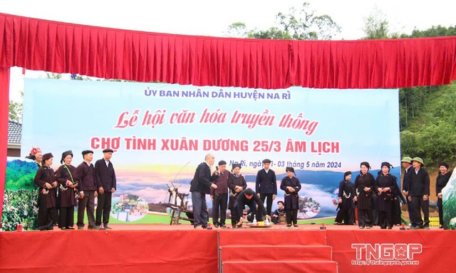 A1 Nét văn hóa truyền thống độc đáo được tái hiện lại ở Chợ tình Xuân Dương năm 2025