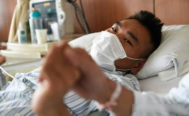 Chàng trai 28 tuổi bị viêm thận, ăn tỏi mỗi ngày, 5 tháng sau tái khám khiến bác sĩ sững sờ- Ảnh 1. Chàng trai 28 tuổi bị viêm thận, ăn tỏi mỗi ngày, 5 tháng sau tái khám khiến bác sĩ sững sờ- Ảnh 1.