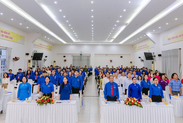 Lễ chào cờ tại ĐHĐB phường Bàn Cờ. Lễ chào cờ tại ĐHĐB phường Bàn Cờ.