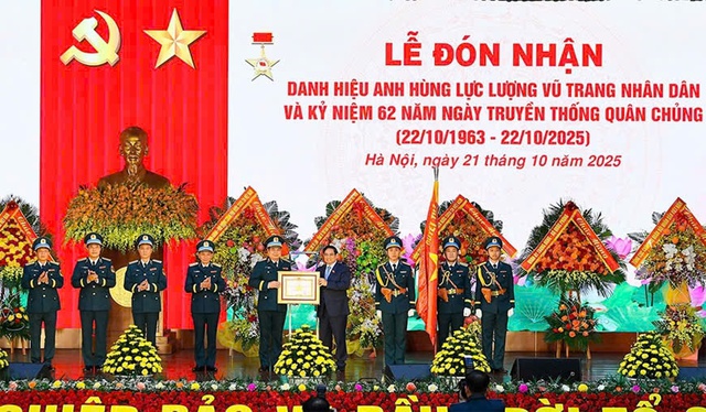 Thủ tướng Phạm Minh Chính: Phòng không - Không quân anh hùng, mãi là ‘lá chắn thép’ của Tổ quốc”- Ảnh 5.