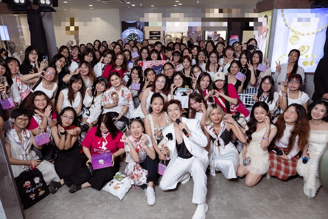 Tăng Ph&uacute;c hết ca h&aacute;t, diễn h&agrave;i, lồng tiếng phim giờ thiết kế cả trang sức- Ảnh 2.