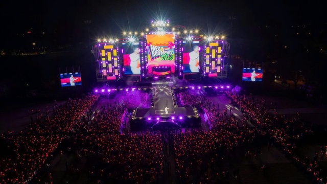 21 nghệ sĩ đình đám trình diễn trong Đại nhạc hội ở Huế- Ảnh 1. 21 nghệ sĩ đình đám trình diễn trong Đại nhạc hội ở Huế- Ảnh 1.