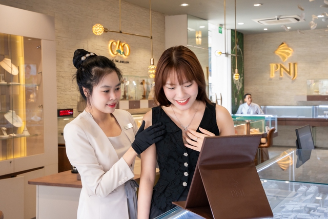 PNJ đạt doanh thu 25.353 tỷ đồng 9 tháng đầu năm- Ảnh 1. PNJ đạt doanh thu 25.353 tỷ đồng 9 tháng đầu năm- Ảnh 1.