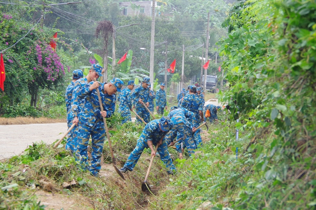 Tuổi trẻ Sư đoàn 377 - Bản lĩnh, khát vọng, xung kích, sáng tạo, tự tin vững bước vào kỷ nguyên mới- Ảnh 6. Tuổi trẻ Sư đoàn 377 - Bản lĩnh, khát vọng, xung kích, sáng tạo, tự tin vững bước vào kỷ nguyên mới- Ảnh 6.