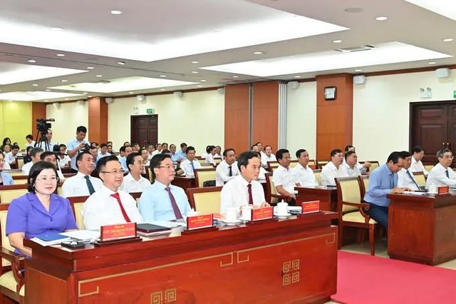 Thành phố Hồ Chí Minh đạt nhiều kết quả nổi bật trong thực hiện Nghị quyết 18-NQ/TW- Ảnh 5. Thành phố Hồ Chí Minh đạt nhiều kết quả nổi bật trong thực hiện Nghị quyết 18-NQ/TW- Ảnh 5.