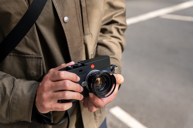 Leica M EV1 chính thức ra mắt: Cột mốc mới cho hệ thống Leica M với ống ngắm điện tử đầu tiên- Ảnh 1. Leica M EV1 chính thức ra mắt: Cột mốc mới cho hệ thống Leica M với ống ngắm điện tử đầu tiên- Ảnh 1.