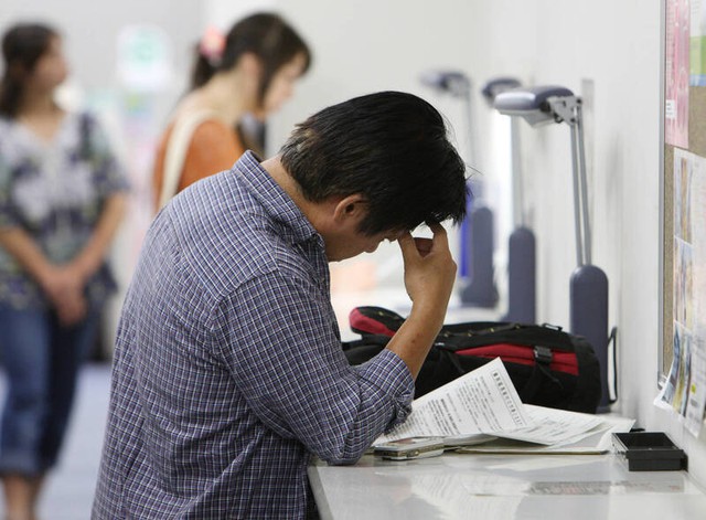 Tiết kiệm chục triệu tiền ph&iacute; m&ocirc;i giới, người đ&agrave;n &ocirc;ng mất hơn 1 tỷ đồng v&igrave; mua nh&agrave; "qua tay"- Ảnh 2.