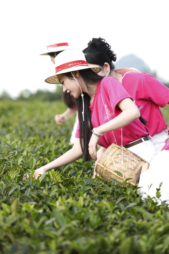 Top 30 Hoa hậu Du lịch Dân tộc Việt Nam 2025 tham gia các trải nghiệm, thử thách đầy kịch tính- Ảnh 4. Top 30 Hoa hậu Du lịch Dân tộc Việt Nam 2025 tham gia các trải nghiệm, thử thách đầy kịch tính- Ảnh 4.