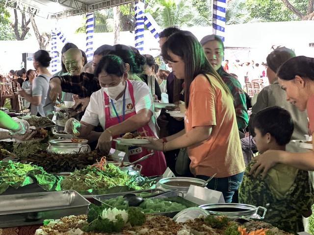 Thành phố Hồ Chí Minh công bố 20 chương trình mitom bong da truc tiep lịch ẩm thực năm 2025: Hướng tới “thủ phủ ẩm thực” của khu vực- Ảnh 5.