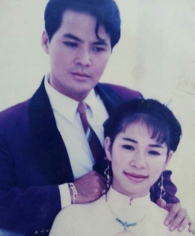 Chân dung ông hoàng nhạc sến miền Tây bỏ TP.HCM về Phú Quốc xây biệt thự nghìn m2- Ảnh 2. Chân dung ông hoàng nhạc sến miền Tây bỏ TP.HCM về Phú Quốc xây biệt thự nghìn m2- Ảnh 2.