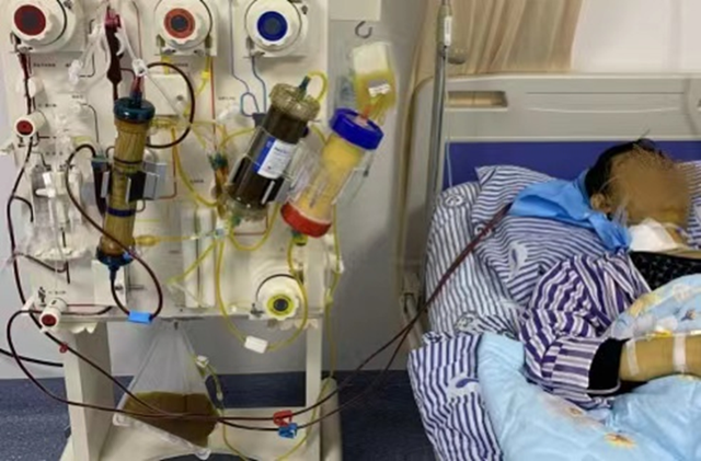 Nam thanh niên 30 tuổi bất ngờ suy thận: 5 thói quen hủy hoại thận nhiều người đang làm mỗi ngày- Ảnh 1. Nam thanh niên 30 tuổi bất ngờ suy thận: 5 thói quen hủy hoại thận nhiều người đang làm mỗi ngày- Ảnh 1.