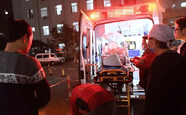 Người đàn ông 42 tuổi qua đời vì đột quỵ dù không hút thuốc, uống rượu, bác sĩ tức giận nói: Thứ này sao dám ăn mỗi ngày!- Ảnh 1. Người đàn ông 42 tuổi qua đời vì đột quỵ dù không hút thuốc, uống rượu, bác sĩ tức giận nói: Thứ này sao dám ăn mỗi ngày!- Ảnh 1.