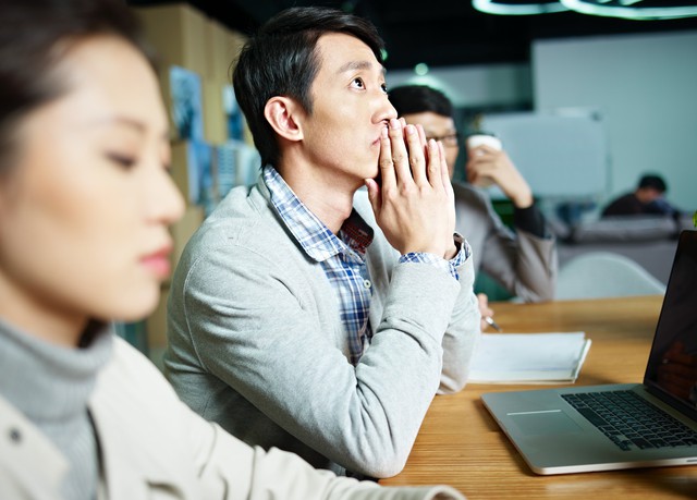 Đến tuổi trung niên, thất bại nhất của chúng ta không phải là không có tiền, mà là không thể "sống sót" qua 3 rào cản này- Ảnh 2. Đến tuổi trung niên, thất bại nhất của chúng ta không phải là không có tiền, mà là không thể "sống sót" qua 3 rào cản này- Ảnh 2.