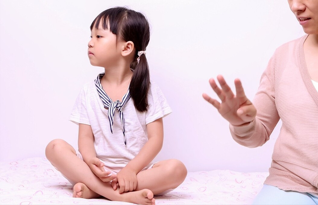 Khi con mở miệng xin tiền, có 4 câu cha mẹ tuyệt đối đừng nói ra- Ảnh 2. Khi con mở miệng xin tiền, có 4 câu cha mẹ tuyệt đối đừng nói ra- Ảnh 2.