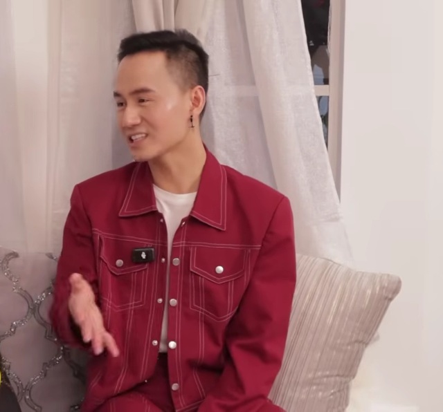 Nam ca sĩ bỏ việc ngân hàng: "Tôi không có tiền mua xe"- Ảnh 1. Nam ca sĩ bỏ việc ngân hàng: "Tôi không có tiền mua xe"- Ảnh 1.