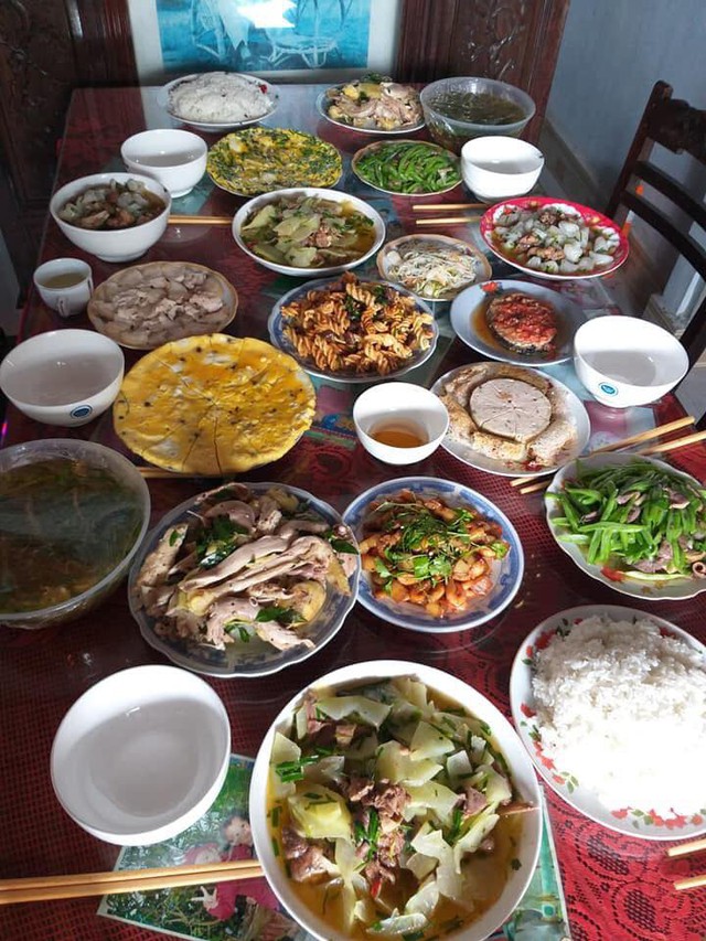 Sóng gió ập đến trong đám giỗ nhà chồng, cô vợ phản ứng nhanh gọn làm cả họ "tắt tiếng"- Ảnh 1. Sóng gió ập đến trong đám giỗ nhà chồng, cô vợ phản ứng nhanh gọn làm cả họ "tắt tiếng"- Ảnh 1.