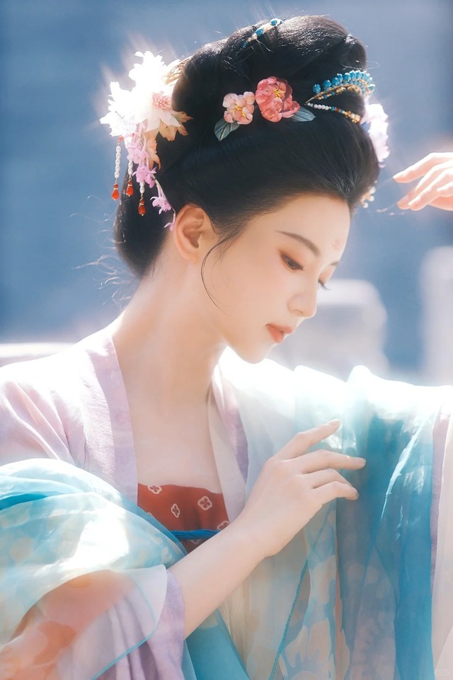 Cuối năm xoay chuyển cục diện, ba con gi&aacute;p đổi vận thấy tiền liền- Ảnh 2.