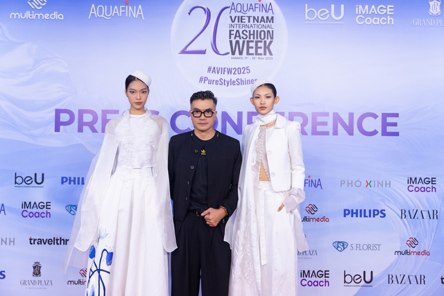 NTK Vũ Việt Hà một lần nữa vinh dự lựa chọn trở thành NTK mở màn với BST "Khởi Nguồn Thuần Khiết" lấy cảm hứng từ sử thi "Đẻ đất đẻ nước" của dân tộc Mường NTK Vũ Việt Hà một lần nữa vinh dự lựa chọn trở thành NTK mở màn với BST "Khởi Nguồn Thuần Khiết" lấy cảm hứng từ sử thi "Đẻ đất đẻ nước" của dân tộc Mường