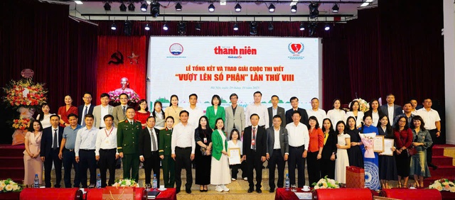 Lễ tổng kết, trao giải cuộc thi viết 'Vượt lên số phận' lần VIII- Ảnh 20.