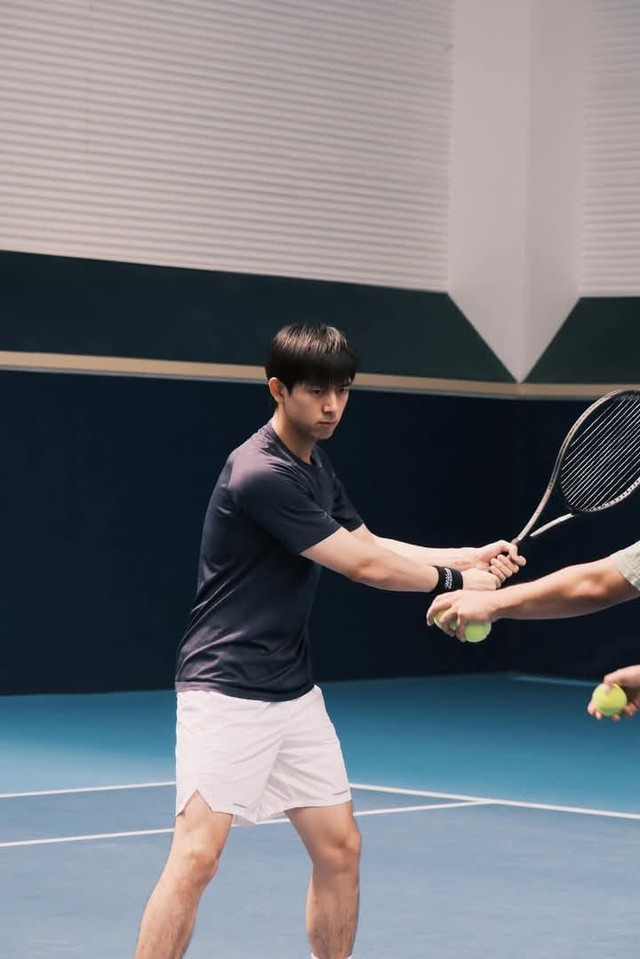 Người tình tin đồn của Lưu Diệc Phi: Body 1 múi thành 6 múi, cơ thể chỉ 9% mỡ- Ảnh 7. Người tình tin đồn của Lưu Diệc Phi: Body 1 múi thành 6 múi, cơ thể chỉ 9% mỡ- Ảnh 7.