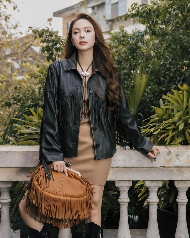 U40 nhưng trẻ truc tiep bong da keo nha cai mơn mởn như gái đôi mươi: "Chị đẹp” Vbiz khiến hội chị em nháo nhào xin sổ tay chống già- Ảnh 7.