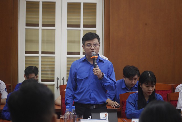 Đại diện Đoàn Phường Sài Gòn phát biểu đóng góp ý kiến tại Tọa đàm. Đại diện Đoàn Phường Sài Gòn phát biểu đóng góp ý kiến tại Tọa đàm.