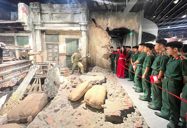 Tư tưởng độc lập trong Tuyên ngôn Độc lập của Chủ tịch Hồ Chí Minh – Ý nghĩa trong giáo dục ý thức độc lập cho thanh niên trong kỷ nguyên mới- Ảnh 1. Tư tưởng độc lập trong Tuyên ngôn Độc lập của Chủ tịch Hồ Chí Minh – Ý nghĩa trong giáo dục ý thức độc lập cho thanh niên trong kỷ nguyên mới- Ảnh 1.