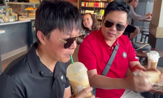 Quang Lê lại tậu nhà mới triệu đô, được anh trai đại gia cho gần 8 tỷ- Ảnh 1. Quang Lê lại tậu nhà mới triệu đô, được anh trai đại gia cho gần 8 tỷ- Ảnh 1.