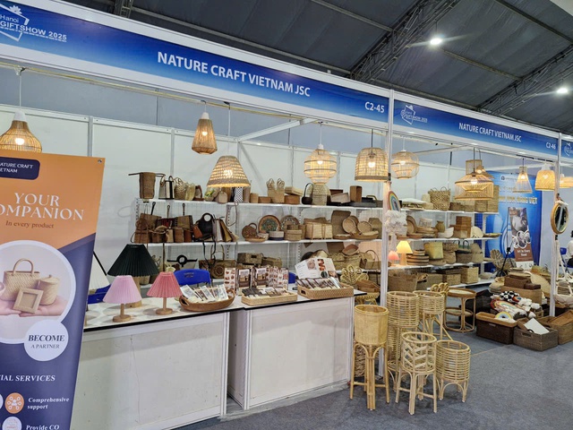 Sảm phẩm tham gia Hội chợ Quốc tế Quà tặng Hàng Thủ công mỹ nghệ Hà Nội - Hanoi Giftshow 2025. Sảm phẩm tham gia Hội chợ Quốc tế Quà tặng Hàng Thủ công mỹ nghệ Hà Nội - Hanoi Giftshow 2025.