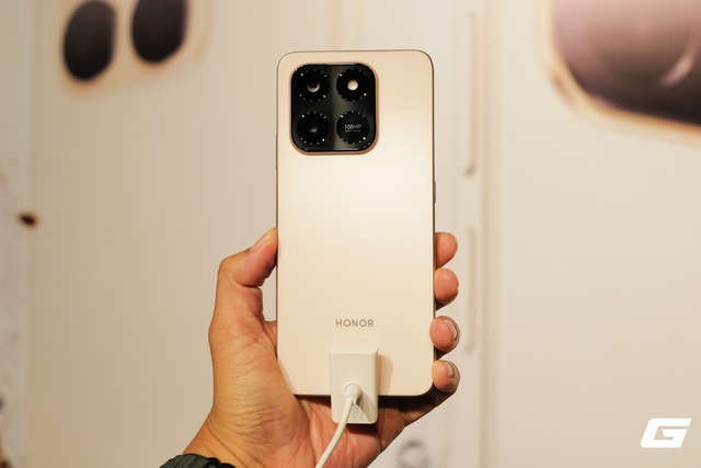 HONOR X7d ra mắt tại Việt Nam: Chuẩn bền 5 sao Thụy Sĩ, pin “khủng” 6.500mAh, giá chưa đến 6 triệu- Ảnh 1. HONOR X7d ra mắt tại Việt Nam: Chuẩn bền 5 sao Thụy Sĩ, pin “khủng” 6.500mAh, giá chưa đến 6 triệu- Ảnh 1.