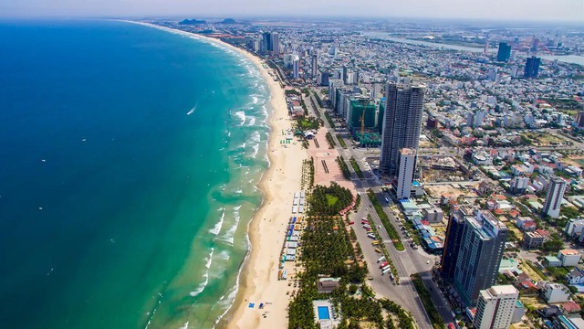 "Miền đất hứa" mới lộ diện: Dòng tiền đầu tư ồ ạt chảy về một tỉnh miền Trung- Ảnh 1. "Miền đất hứa" mới lộ diện: Dòng tiền đầu tư ồ ạt chảy về một tỉnh miền Trung- Ảnh 1.