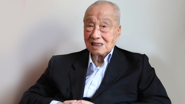 “Hồi sinh” người chết dậy bán trà, nhà vô địch Olympic đi bán trứng gà: "Đứa con" của AI gây phẫn nộ- Ảnh 2.