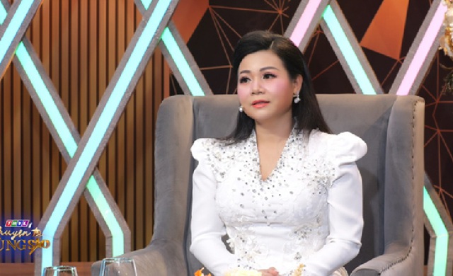 Nữ ca sĩ Bolero vừa tốt nghiệp cử nh&acirc;n luật n&oacute;i l&yacute; do ng&agrave;y c&agrave;ng &iacute;t show- Ảnh 2.