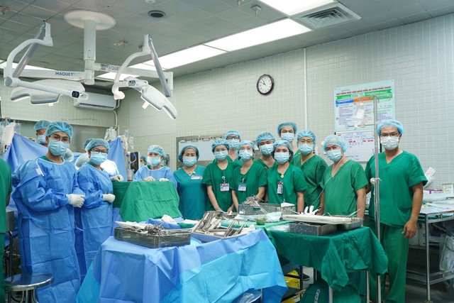 “Đêm trắng” ở Chợ Rẫy: Bản hùng ca từ những trái tim thứ hai- Ảnh 3.