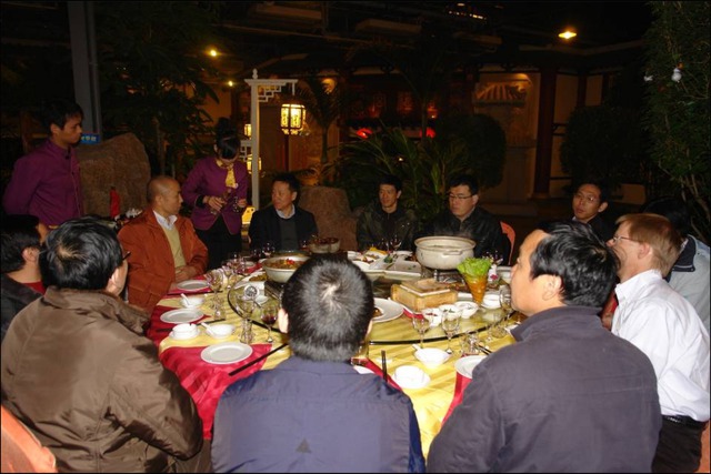 Người gi&agrave;u nhất buổi họp lớp- Ảnh 1.