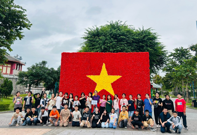 Vinh dự lớn – niềm tự hào của thầy và trò trường THCS Nguyễn Trãi- Ảnh 6. Vinh dự lớn – niềm tự hào của thầy và trò trường THCS Nguyễn Trãi- Ảnh 6.