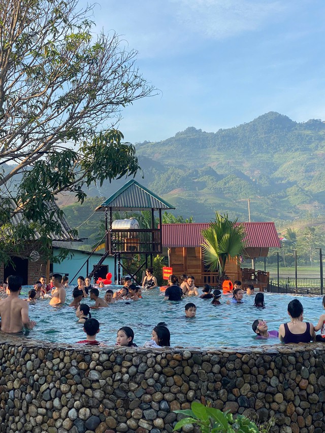 Văn Chấn phát triển nông nghiệp hữu cơ gắn với bảo vệ môi trường để xây dựng nông thôn mới bền vững- Ảnh 4.