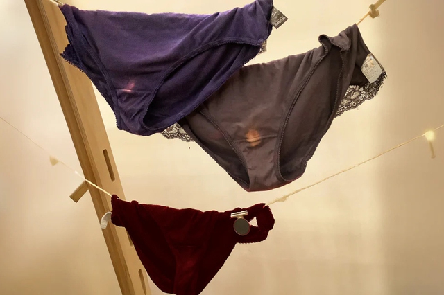 Cuối ngày chị em kiểm tra đồ lót mà thấy 4 thứ này, chỉ e ung thư đã âm thầm "gặm nhấm" cơ thể- Ảnh 2. Cuối ngày chị em kiểm tra đồ lót mà thấy 4 thứ này, chỉ e ung thư đã âm thầm "gặm nhấm" cơ thể- Ảnh 2.