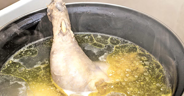 Bạn đã nấu thịt gà SAI CÁCH trong suốt cuộc đời mình?- Ảnh 1. Bạn đã nấu thịt gà SAI CÁCH trong suốt cuộc đời mình?- Ảnh 1.