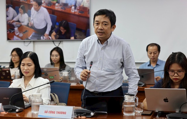 Đại diện Sở Công Thương thông tin về hàng loạt sự kiện khuyến mãi tập trung sắp diễn ra trên địa bàn Thành phố. Đại diện Sở Công Thương thông tin về hàng loạt sự kiện khuyến mãi tập trung sắp diễn ra trên địa bàn Thành phố.