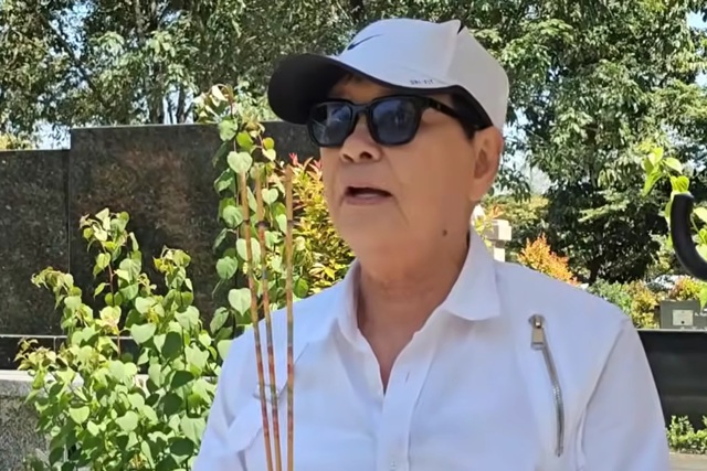 Nam NSND 80 tuổi vừa trải qua 2 cuộc phẫu thuật đã tới mộ vợ làm 1 việc- Ảnh 1. Nam NSND 80 tuổi vừa trải qua 2 cuộc phẫu thuật đã tới mộ vợ làm 1 việc- Ảnh 1.