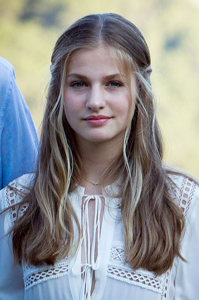 Không còn nhận ra đây là nàng công chúa "thiên thần nhỏ" xinh đẹp nhất châu Âu năm nào- Ảnh 8.