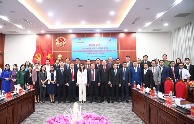 Đại học Quốc gia Tp Hồ Chí Minh và tỉnh Cà Mau ký kết Thỏa thuận hợp tác toàn diện giai đoạn 2025–2030: Tăng cường liên kết đại học – địa phương vì phát triển bền vững- Ảnh 8.