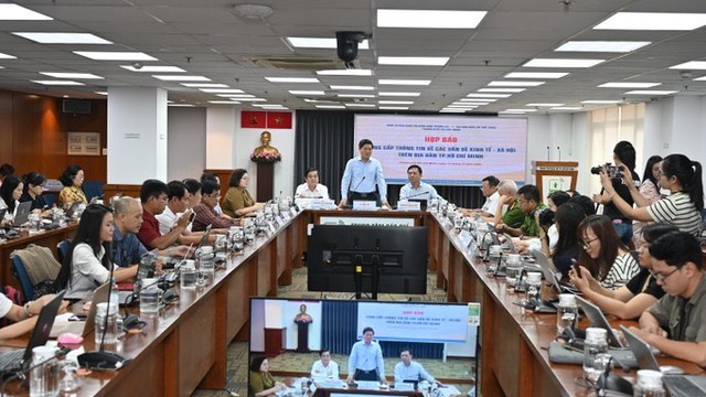 Lễ khai mạc ngày hội Cua Cà Mau lần thứ II năm 2025: Tôn vinh “Hương rừng – Vị biển” xứ đất mũi- Ảnh 4.