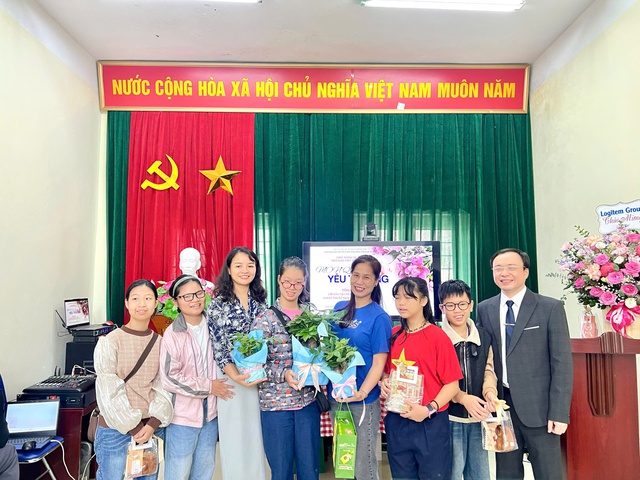 M&oacute;n qu&agrave; y&ecirc;u thương &ndash; Tri &acirc;n v&agrave; lan tỏa l&ograve;ng nh&acirc;n &aacute;i- Ảnh 2.