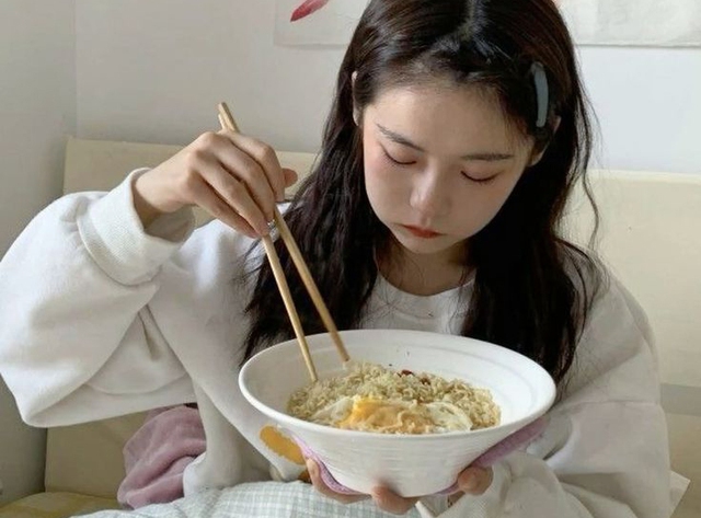 Đ&atilde; đến l&uacute;c tự cứu dạ d&agrave;y bằng c&aacute;ch bỏ ngay 5 m&oacute;n "kho&aacute;i khẩu" của người Việt ra khỏi thực đơn bữa s&aacute;ng!- Ảnh 3.